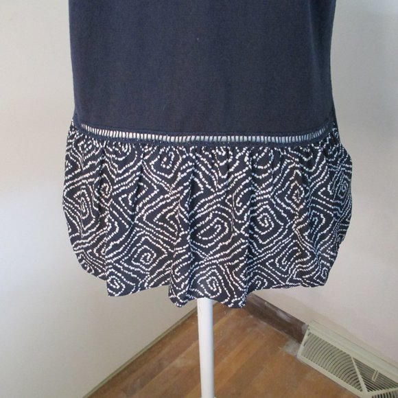 LOFT Navy Blue Tee Shirt Geometric Printed Cap Sleeves and Back Peplum Size SP - Picture 6 of 11